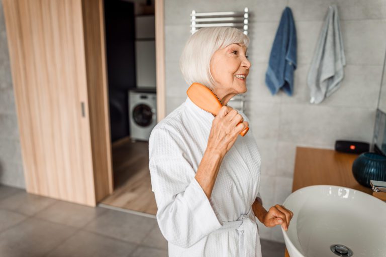 Why Is Personal Hygiene So Important for The Elderly?