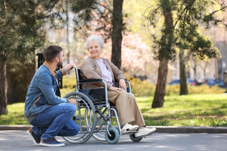 Wheelchair for elderly: How to keep elderly safe in a wheelchair