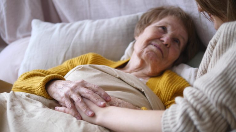 Sepsis In Elderly: 5 Tips A Caregiver Should Follow For Prevention