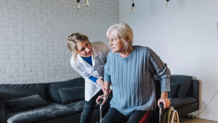 5 Benefits of Choosing Non-Skill Home Care for Your Loved One