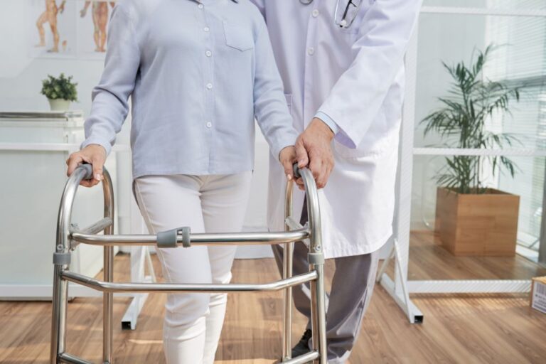 Home Care Support for Seniors After Hip Replacement
