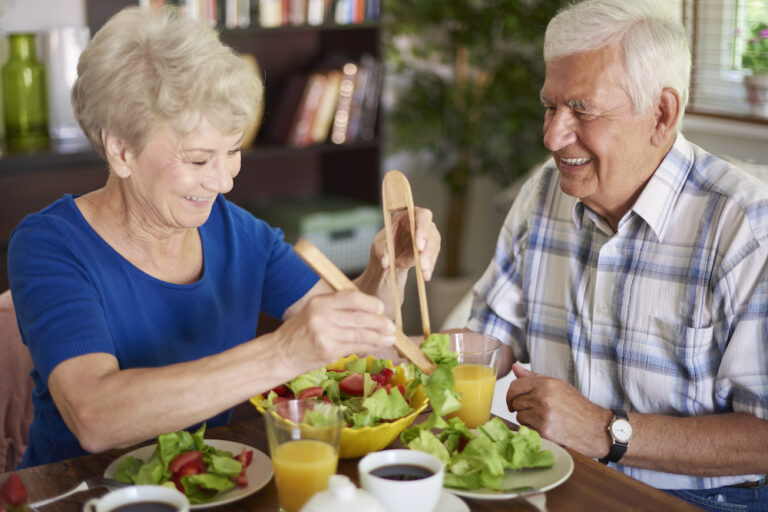 15 Heart-Healthy Foods for Seniors to Enjoy